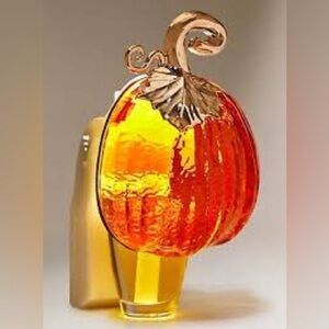 BATH & BODY WORKS PUMPKIN ADJUSTABLE NIGHTLIGHT WALLFLOWER SCENT CONTROL PLUG in